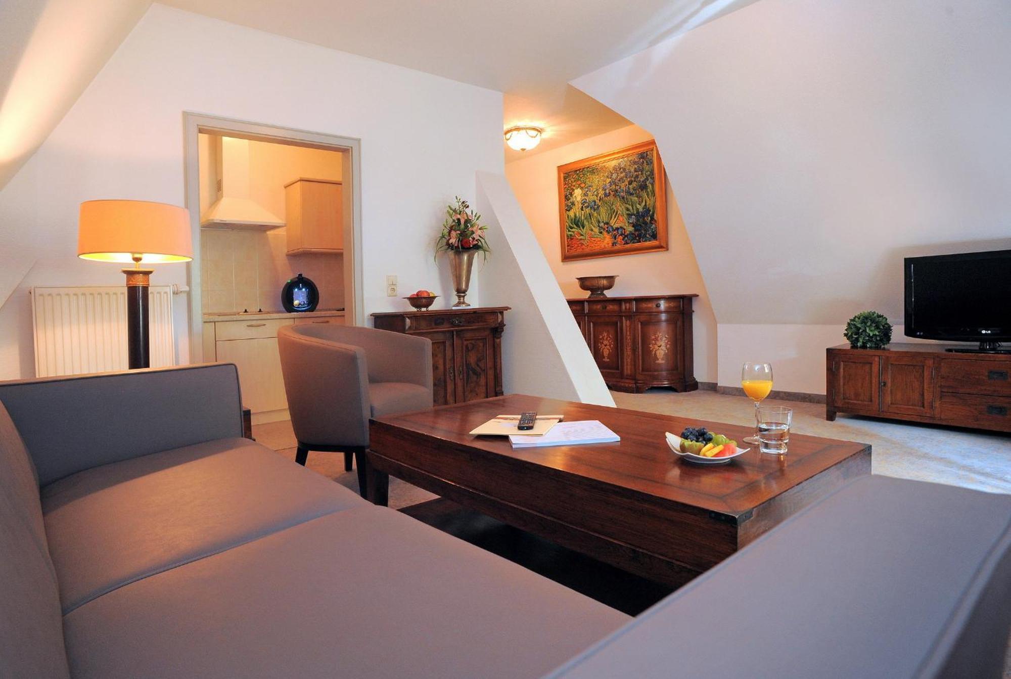 Romantik Hotel Burgkeller Residenz Kerstinghaus Meißen Esterno foto